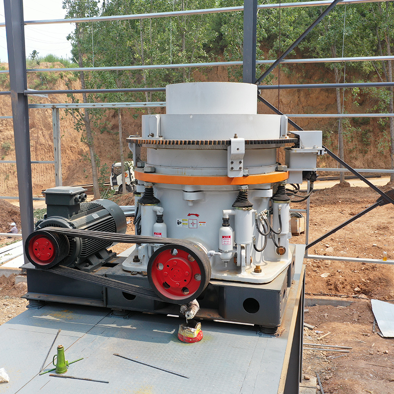 1623222341739922.jpg 機(jī)制砂圓錐破碎機(jī)