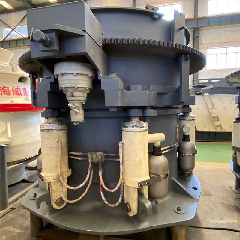 1626403539469332.jpg 圓錐粉碎機(jī)